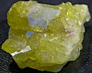 VESUVIANITE CRYSTALS! 2.5 X 2.5 X 1.5 CM,JEFFREY MINE,VAL-DES-SOURCES,CANADA #35 - Picture 1 of 2