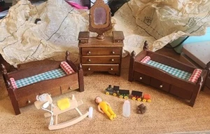 Price Taiwan Doll House Furniture 11 PC Bedroom Set Wood 2 Trundle Bed Vtg Dres - Picture 1 of 7