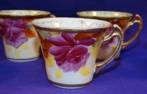 VINTAGE SET OF 5 CHINA DEMITASSE CUPS W/ DARK PIN ROSES GOLD TRIM JAPAN - Picture 1 of 5