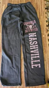 COWGIRLS DO IT BETTER NASHVILLE Gray Pink Women's Sweatpants Steerhead Cactus XS - Picture 1 of 11