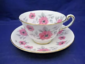 VINTAGE ROYAL CHELSEA TEETASSE & UNTERTASSE - ROSA BLUMEN & GRAUE BLÄTTER - ENGLAND - Bild 1 von 9