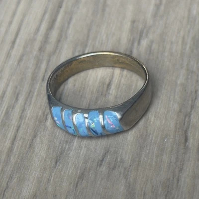 Anel vintage prata esterlina 925 azul opala fogo incrustado pulseira - Feminino tamanho 7,5 - Imagem 1 de 4