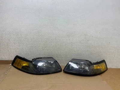 1999 to 2004 Ford Mustang Left+Right Set Side Black Headlights U0723 DW - Image 1 of 4