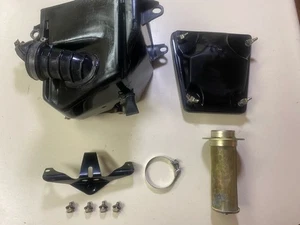 Honda ATC 200ES 1984 caja de aire 1984-85 ATC 200M TRX 200 rojo grande - Imagen 1 de 9