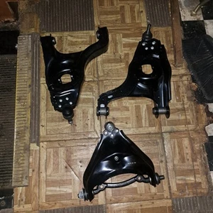 2000 Dodge Dakota 1 Upper and 2 Lower control Arms Ball Joints Included - Picture 1 of 3
