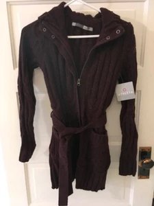 NWT Athleta Zip Up Hoodie LS Sweater Size XS in Maroon - Picture 1 of 5