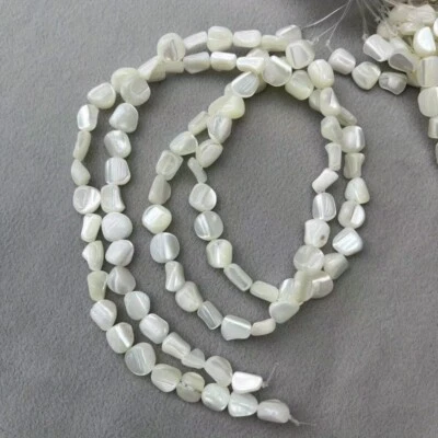45pcs Weiß Hufen Natürlich Schnecke Muschel Perlen Lose Abstand für Armband - Bild 1 von 4