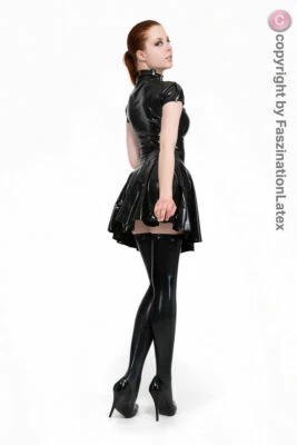 LATEX Strümpfe lang und supersoft - SCHWARZ (bis dunkelgrau) in 0,3 mm bis XXL - Bild 1 von 3