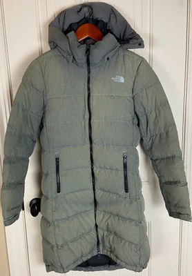 North Face женщин 550 вниз длинный стеганый пальто парка с капюшоном оливковый серый маленький - Изображение 1 из 4