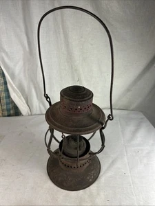 No. 38 BELL BOTTOM RAILROAD LANTERN -- No Globe - Picture 1 of 11