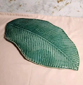 Ceramic Pottery Tray Green Banana Leaf Serving Dish Signed Handmade 14 X 8 In - Picture 1 of 11
