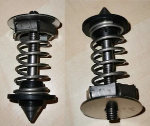 VW Corrado 53i 2 St 431898550 Bolts Schlosszapfen For Catch Hook Bonnet Spring - Picture 1 of 5