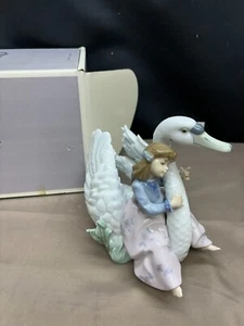 Lladro "SWAN SONG" ~ Estatuilla ~ #05704 ~ con Caja Original y Embalaje - Imagen 1 de 13