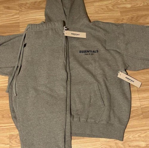 Tuta Essentials Fear of God farina d'avena scura taglia S