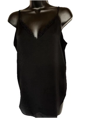 Express Slip Tank With Lace Trim Med Black Chic Sexy Classic Layering Strappy Foto 1 de 3