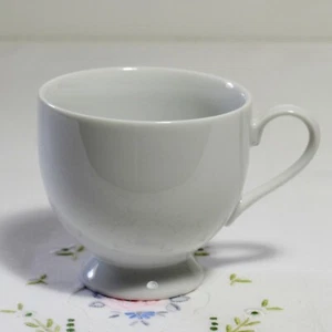 Mikasa "CLASSIC FLAIR" K1991 Footed Tea Cup(s) - LIKE NEW - Picture 1 of 7
