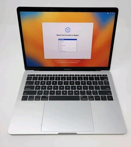 Apple MacBook Pro A1708 BTO/CTO 2017 13,3" Laptop i7-7660U 16GB RAM 256GB NVMe - Zdjęcie 1 z 6