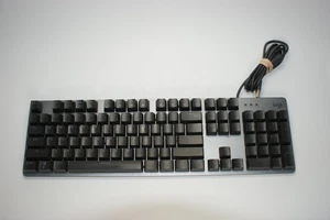 Teclado iluminado mecánico con cable Logitech K845 rojo interruptores TTC probado - Imagen 1 de 3