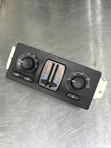 03-06 Chevy Silverado GMC Sierra Heater A/C Temp Climate Control Rear Defrost - Foto 1 di 7