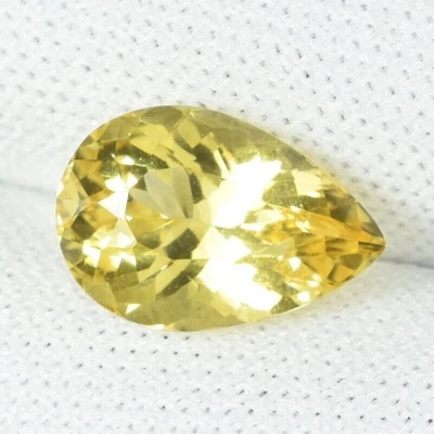 2.01 ct TOP LUSTROUS  LIGHT YELLOW NATURAL BERYL - AQUAMARINE - Pear  See Vdo DL - Image 1 of 3