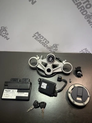 Triumph Daytona 675R Lock Set With Two Keys ECU, Immobiliser 2013-2017 Lock Set - Image 1 of 4