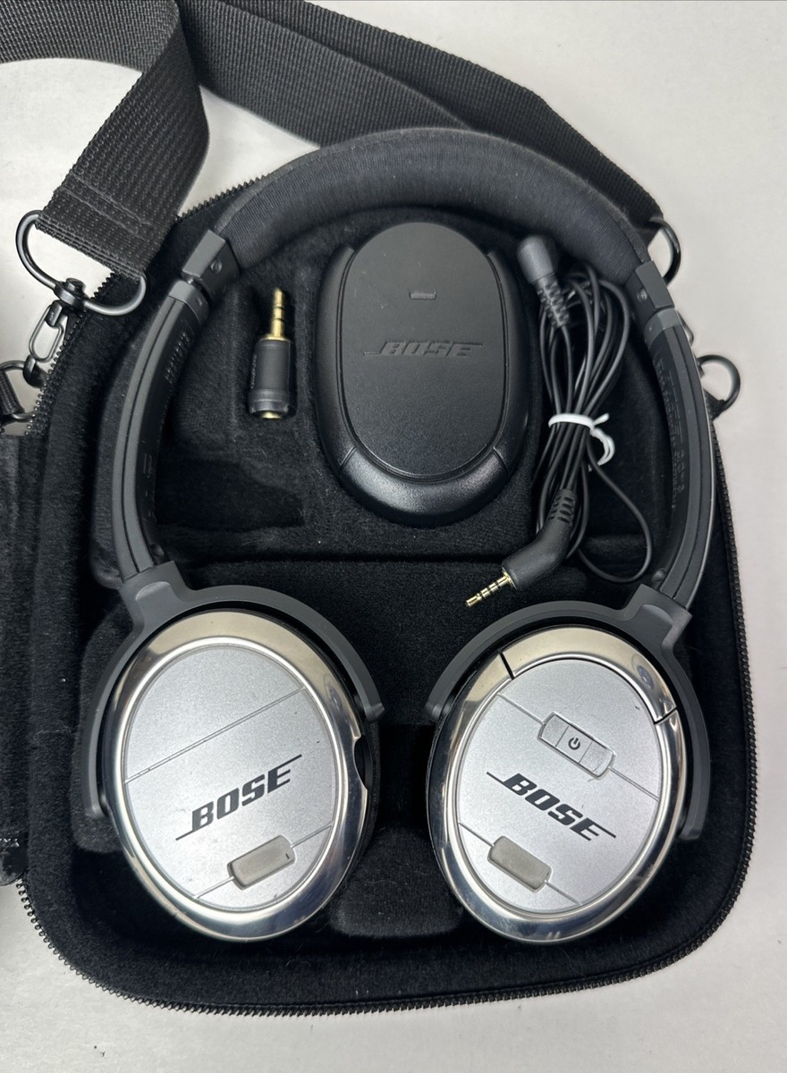 BOSE ノイズキャンセリングヘッドフォン QuietComfort3 QuietComfort® 3 Acoustic Noise Cancelling headphones