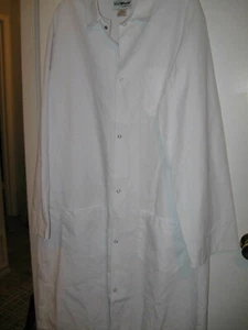 Nice preowned WHITE LAB COAT size 48 Reg - Picture 1 of 8