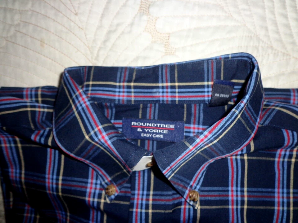 Roundtree & Yorke Easy Care Dress Shirt Mens XLarge Blue Plain Long Sleeves - Image 1 of 4