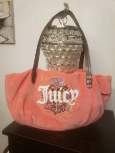 Schultertasche Peach Velvet Juicy Couture mit schöner Stickerei - Bild 1 von 12