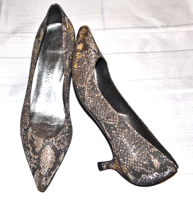 STUART WEITZMAN Sparkle Snake Leather ~Kitten Heel~Pump Heel Shoe NextToNew 5.5M - Image 1 of 4