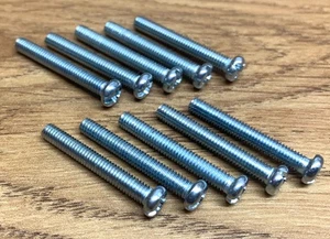 20x M3,5 25 mm lange Maschinenschrauben Schnellschrauben für Planscheiben Backboxen - Bild 1 von 2