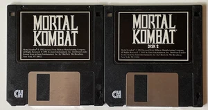 Jeu PC Mortal Kombat IBM Tandy 3,5" disquettes 1 et 2 vintage 1992 - Photo 1/4
