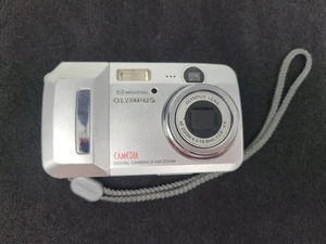 Olympus Camedia D-595 Retro Zoom Digital Camera 5.0MP (TESTED) - Imagen 1 de 6