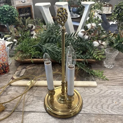 Candelabro triplo vintage latão candelabro abajur de mesa - Imagem 1 de 4