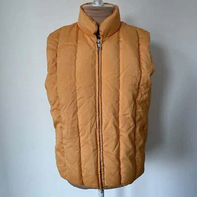 Go шелк желтый выстеганный вниз заполнения молнии спереди зимний пуховик жилет б/у в отличном состоянии размер маленький - Изображение 1 из 4