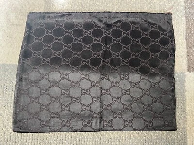 "Auténtica bolsa antipolvo marrón satinado con estampado Gucci GG vintage hecha en Italia 14,5 x 11,5""" Foto 1 de 4