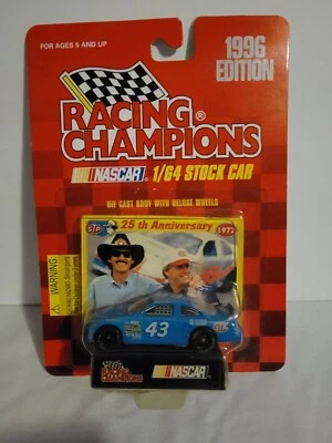 RACING CHAMPIONS #43 RICHARD PETTY STP 1996 EDICIÓN NASCAR 1:64 DIECAST Foto 1 de 2