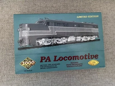 Life-Like Trains PA Diesel Locomotive Proto 2000 HO #21569 AT&SF 73 DC Motor - Image 1 of 3