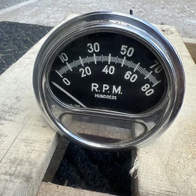 Tacómetro solar vintage de 4 cilindros modelo 8.000 rpm # FZ-84-N 8k Tach Hot Rod Foto 1 de 4