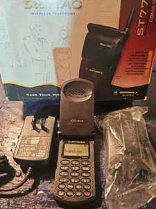 Rare téléphone à clapet Motorola StarTac Digital Wireless (CDMA) avec extras - Photo 1 sur 12