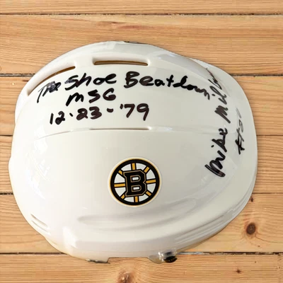 MIKE MILBURY BOSTON BRUINS MINI CASCO AUTOGRAFIADO CON INSCRIPCIÓN AUTOMÁTICA MSG 12-23-79 Foto 1 de 4
