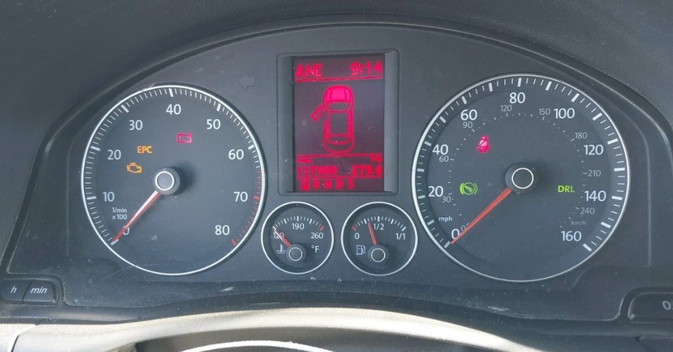 EOS OE 2009 velocímetro medidor grupo 137 k millas Volkswagen Foto 1 de 4