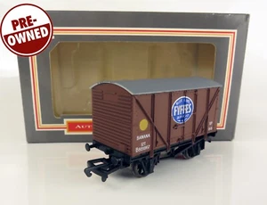 OO Gauge Dapol B381 Banana Van Fyffes Wagon - Picture 1 of 5