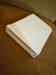 Nintendo Wii *PARTS OR REPAIR* RVL-001 Console Only Bad Disc Drive - Picture 1 of 5