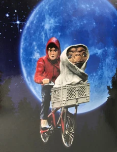 NECA E.T.  & Elliot on Bicycle Fahrrad Action Figur Sammlerfigur 13 cm Spielberg - Bild 1 von 5