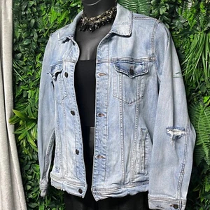 Vintage Hollister XL Denim Jacket Distressed Light Wash Trucker Jean Jacket 2880 - Picture 1 of 10