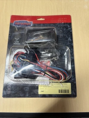 ПЕРЕКЛЮЧАТЕЛЬ АКСЕССУАРОВ KURYAKYN 12 В ДЛЯ ВСЕХ HONDA GOLDWING GL1800, F6B GL1500 7803 - Изображение 1 из 4