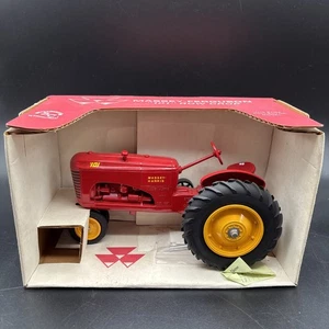 Massey-Harris 101 Row Crop Tractor Diecast 1:16 Scale Model Spec Cast 1991 Ltd - Picture 1 of 8