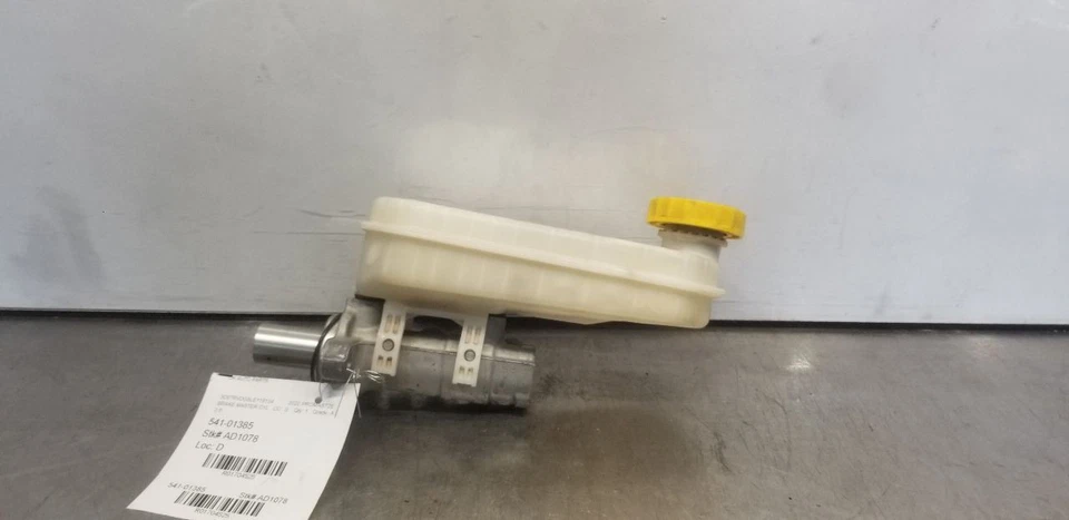 20 RAM PROMASTER 2500 FRENO CILINDRO MAESTRO Foto 1 de 4