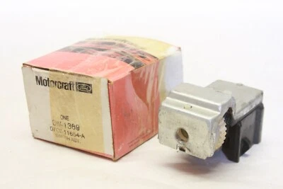 NOS 1977-79 Ford LTD Ranchero 79 Mustang Headlight Switch FoMoCo D7OZ-11654A - Image 1 of 4